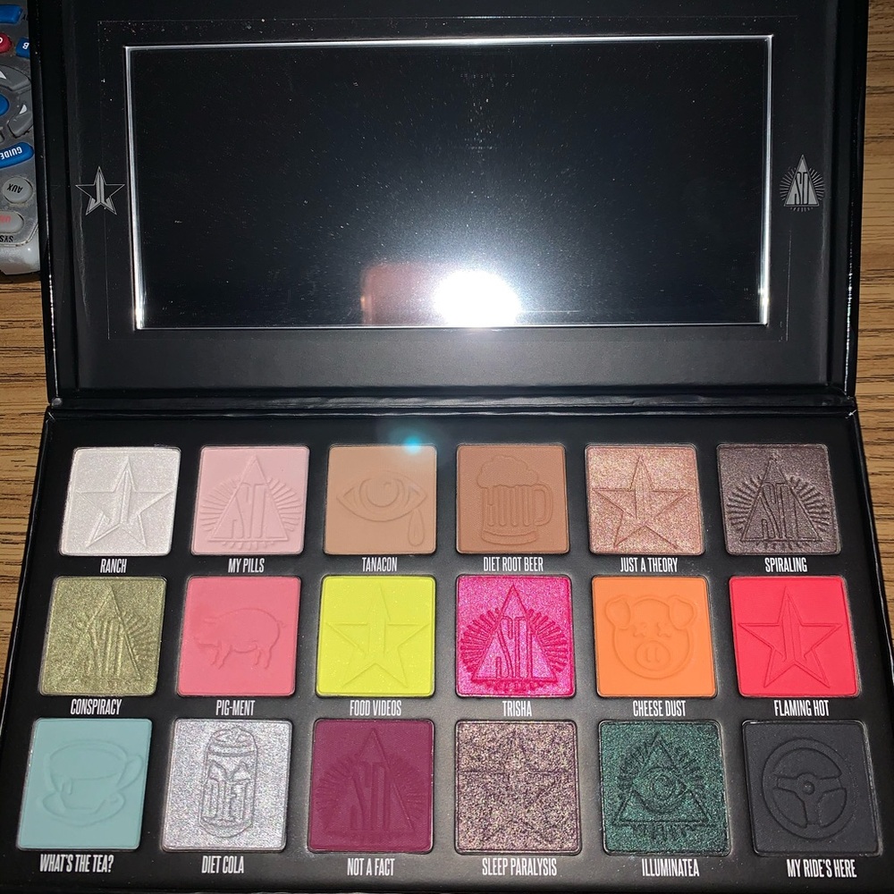 Jeffree star conspiracy palette brand new